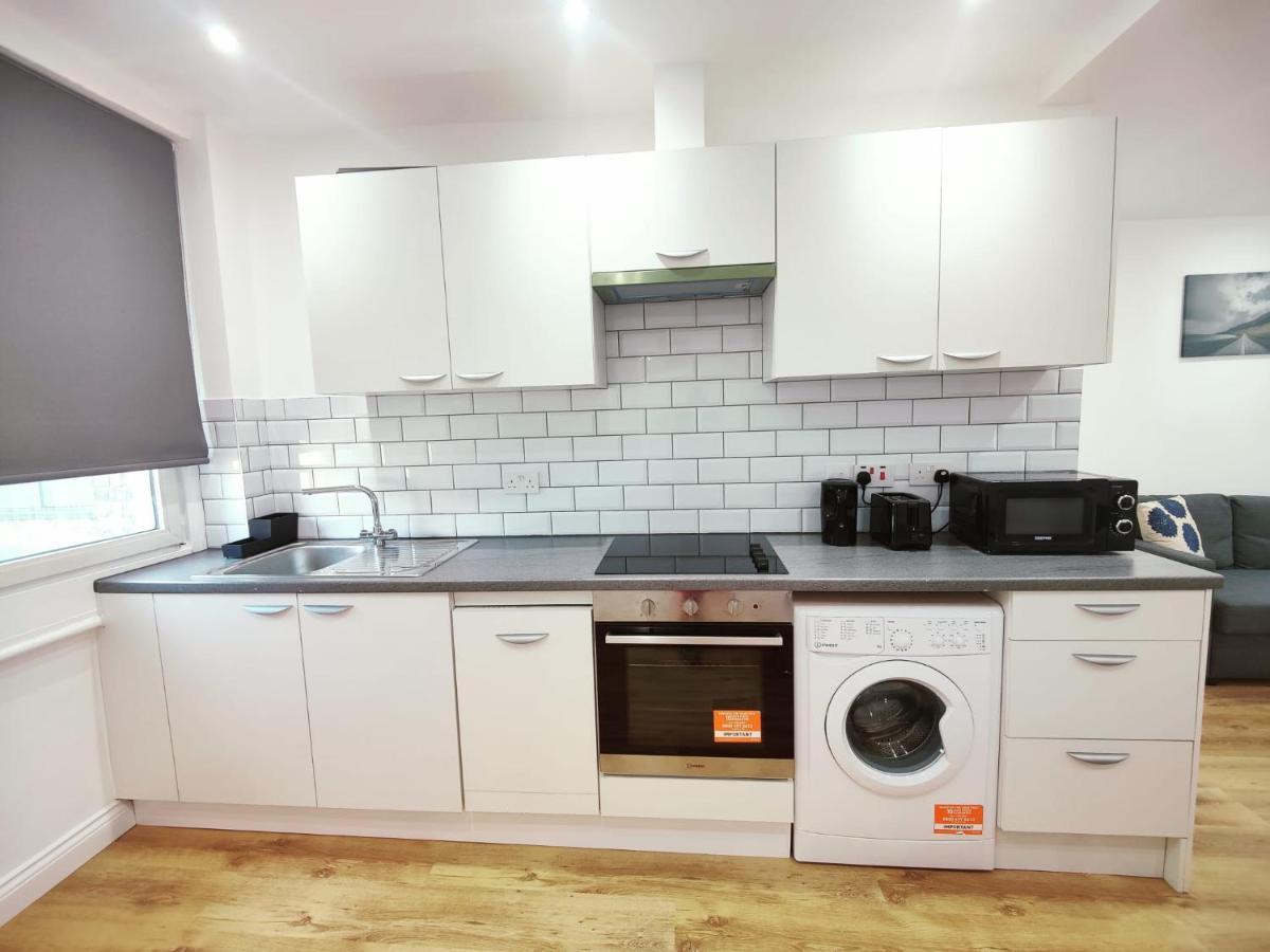 3 Bed Flat Close To Liverpool St & Brick Lane Лондон Экстерьер фото