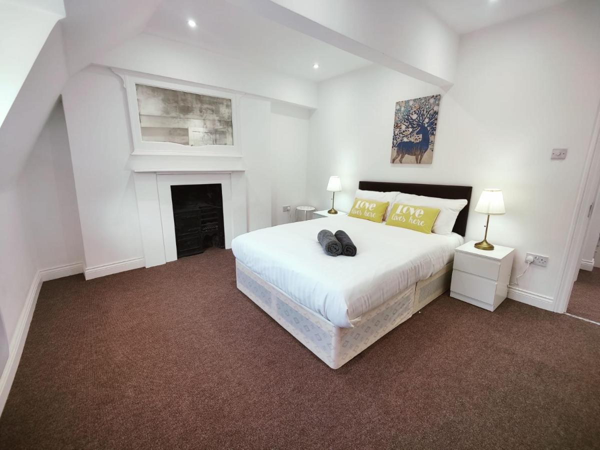 3 Bed Flat Close To Liverpool St & Brick Lane Лондон Экстерьер фото