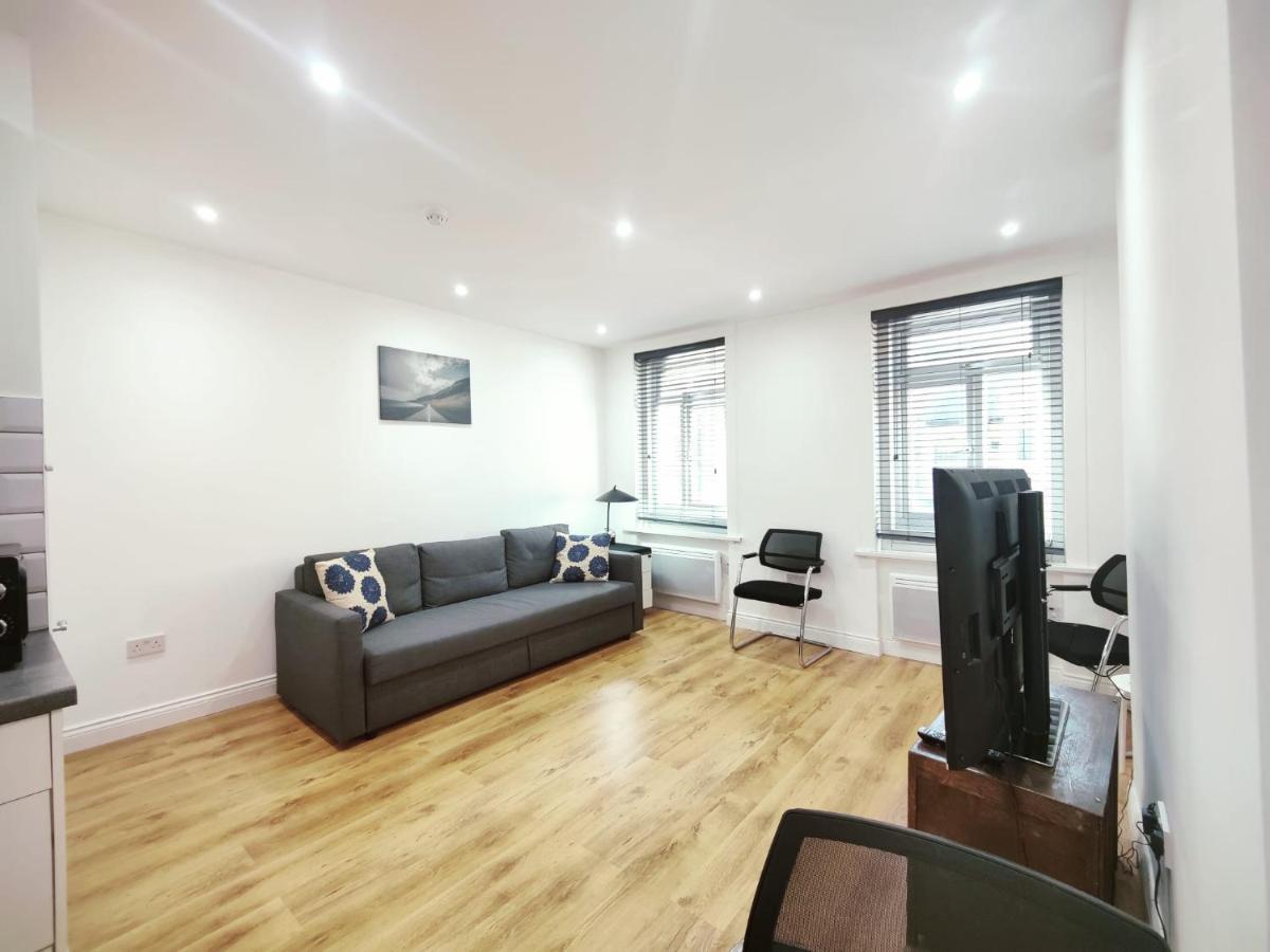 3 Bed Flat Close To Liverpool St & Brick Lane Лондон Экстерьер фото